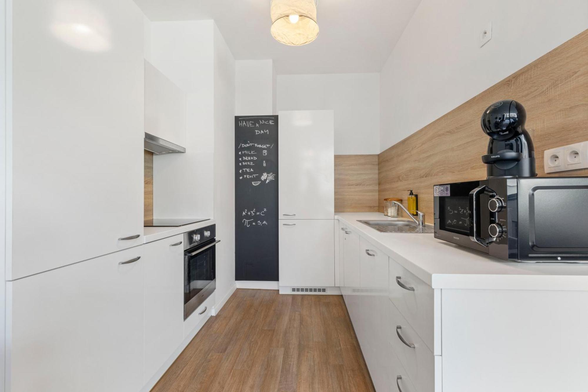 Lam Yacht Club - Terrace 10M2 Apartman Pozsony Kültér fotó